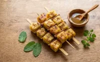 Brochettes_d_ananas_roti_au_citron_vert_et_cannelle_1